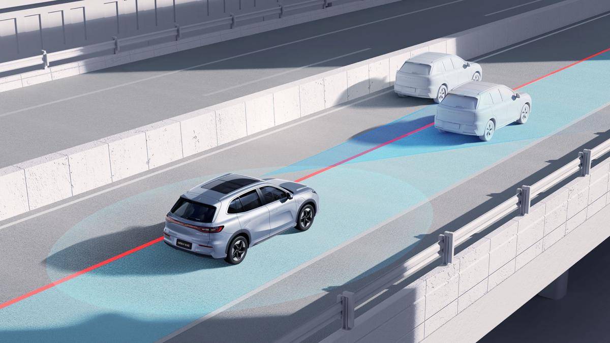 Foto 3 -Salah satu fitur ADAS pada Geely EX5, Lane Keeping Assistance, membantu menjaga mobil tetap di jalur dengan aman.jpeg