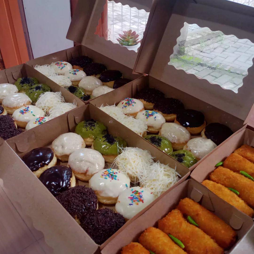 donat A3 Donat (instagram.com/adinda_cake)