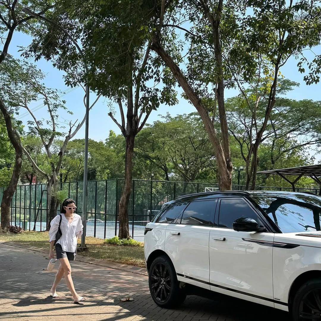 OOTD Casual ala Iris Wullur (instagram.com/iriswullur_)