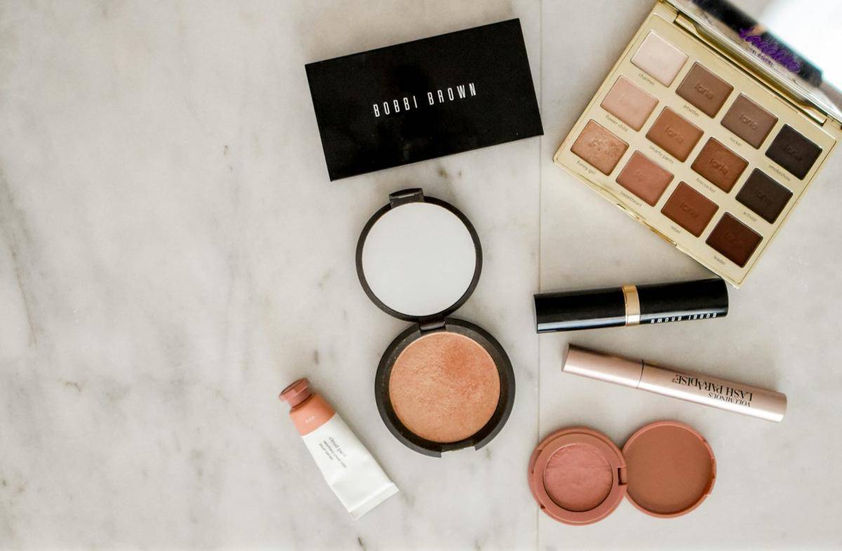 Ilustrasi produk makeup (unsplash.com/Element5 Digital)