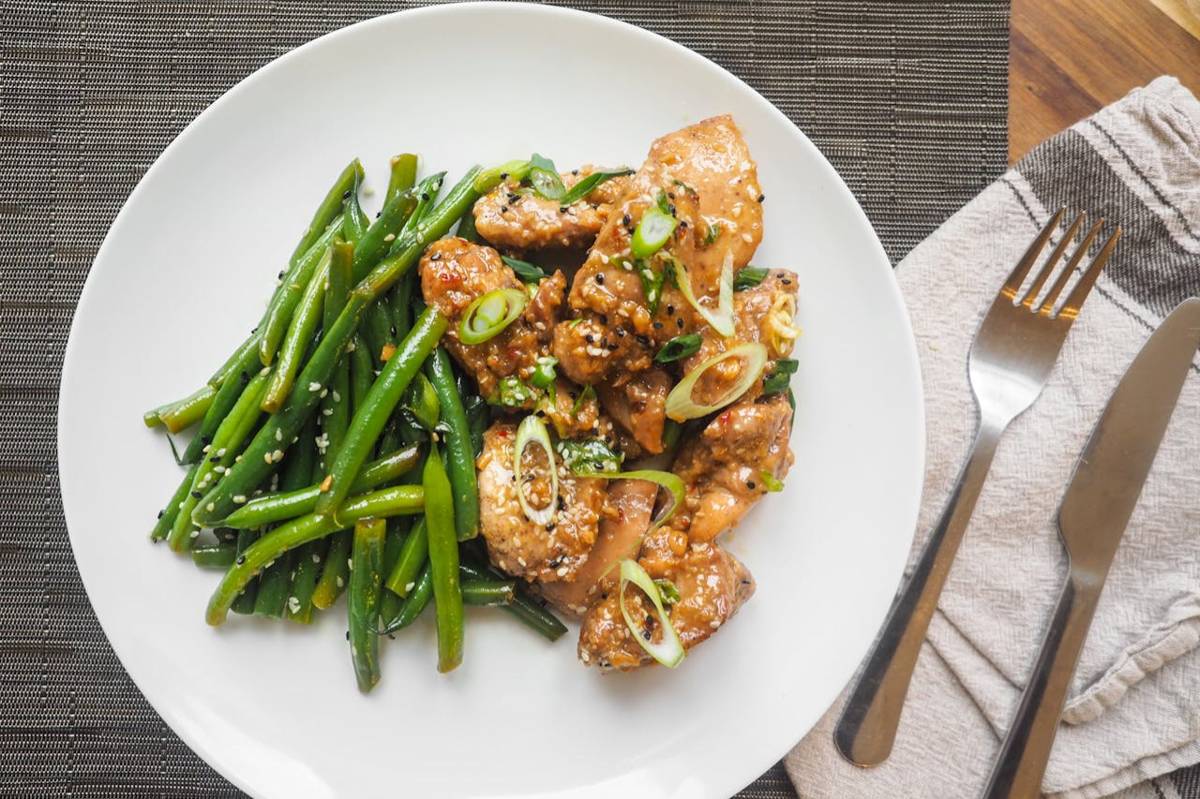 Resep Ayam Filet Saus Mentega, Simpel Tapi Rasanya Restoran Banget!