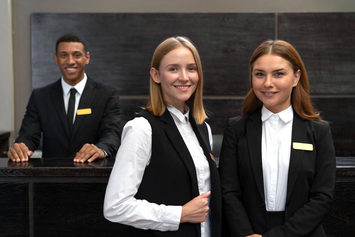 ilustrasi manajemen hotel (freepik.com/freepik)