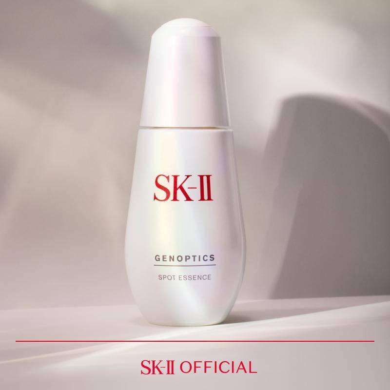 SK-II GenOptics Spot Essence (shopee.co.id/SK-II Official Store)