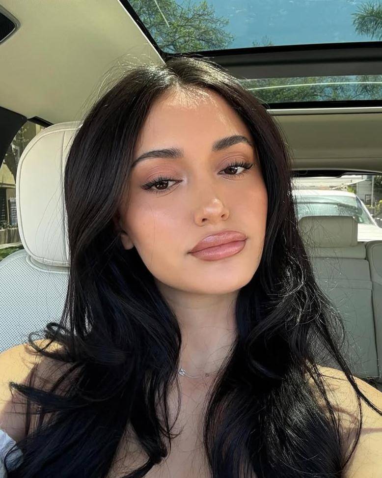 Leah Kateb (instagram.com/leahkateb)