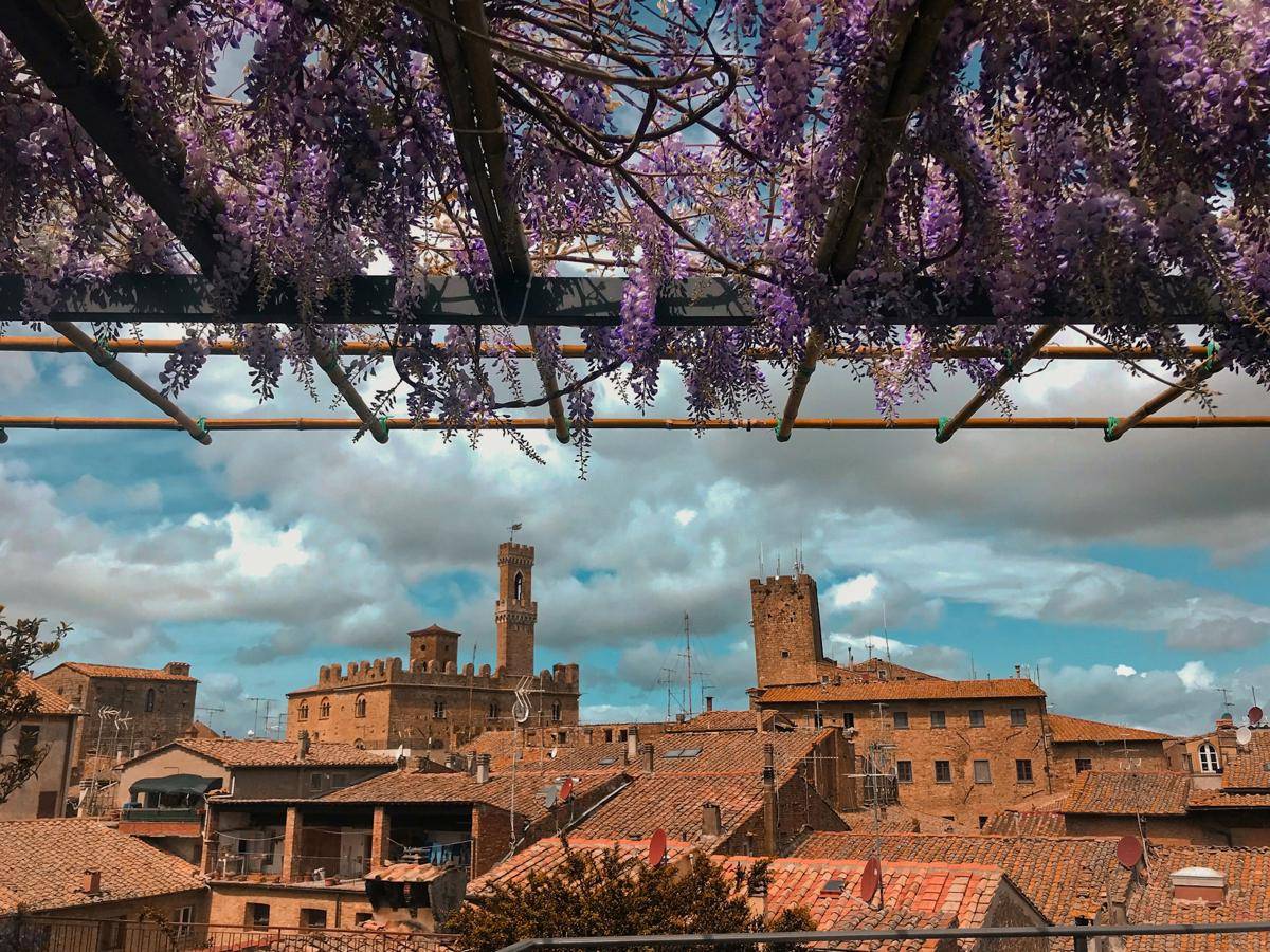 Volterra (unsplash.com/Laura Lugaresi)