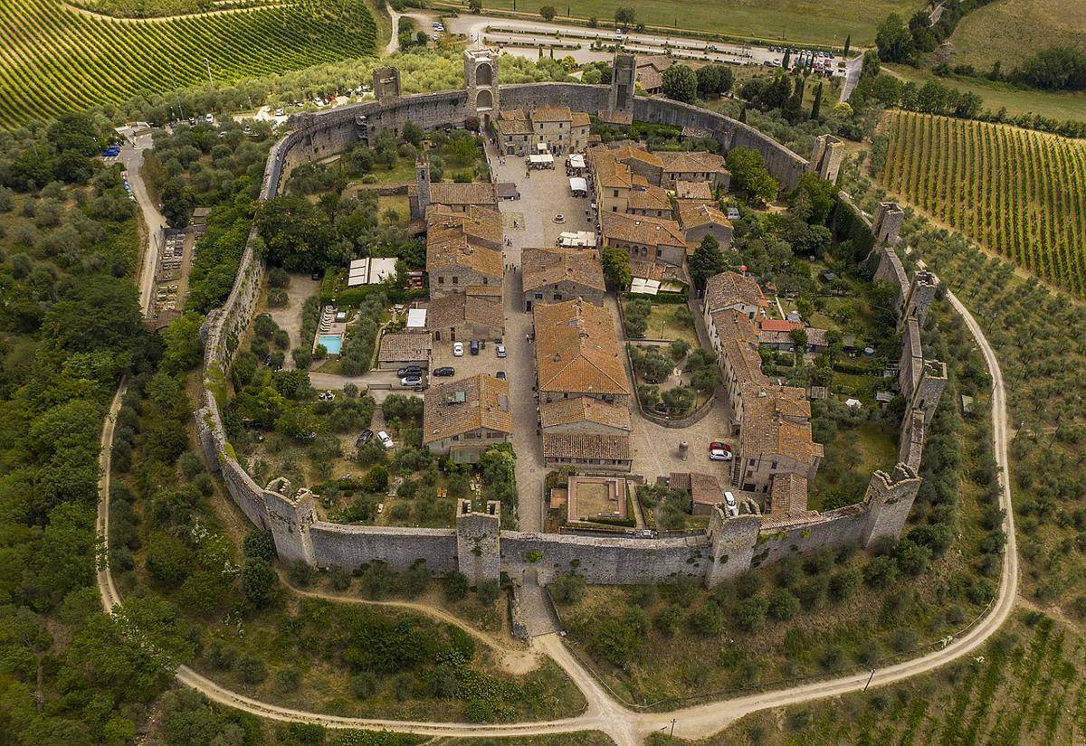 Monteriggioni (commons.wikimedia.org/Maurizio Moro5153)