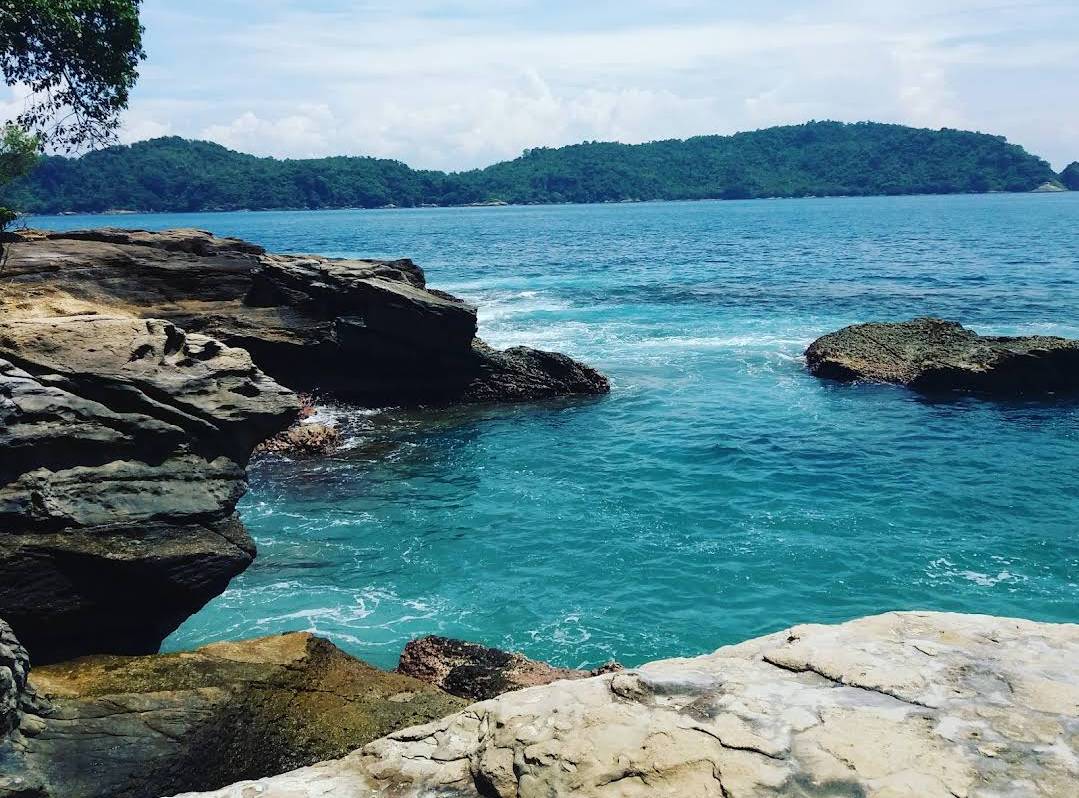 Jelajah Pulau Legundi Pesawaran, Ada Gerbang Laut Alami