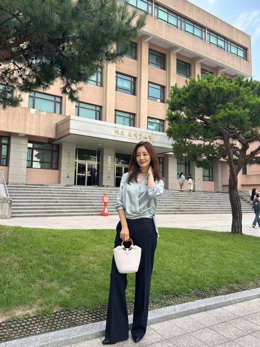 Oh Na Ra (instagram.com/sabita_5)