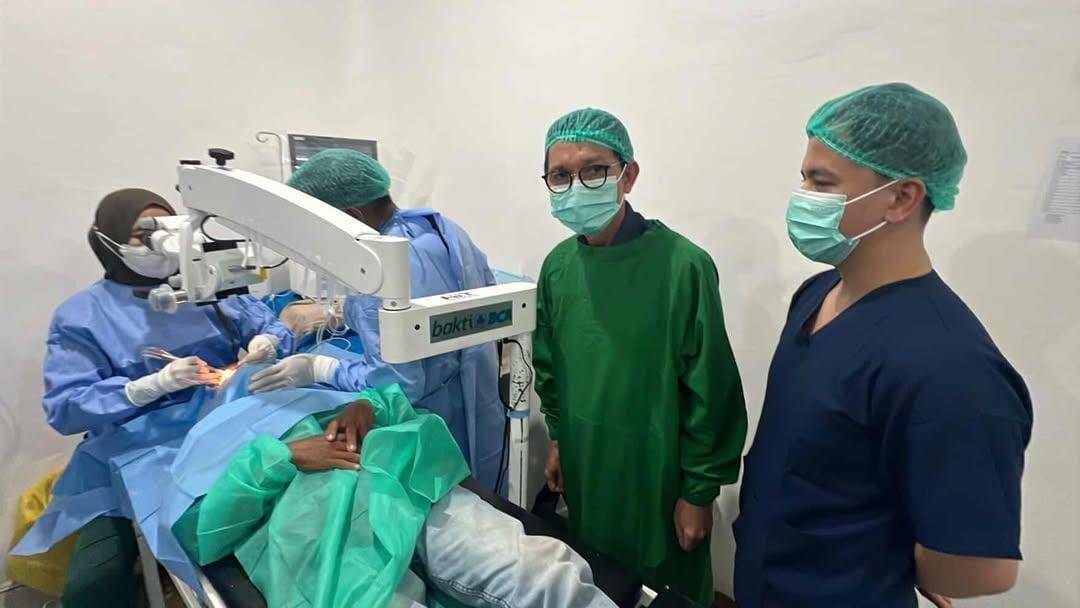 BCA Selenggarakan Operasi Katarak Gratis, Dukung Kesehatan Mata