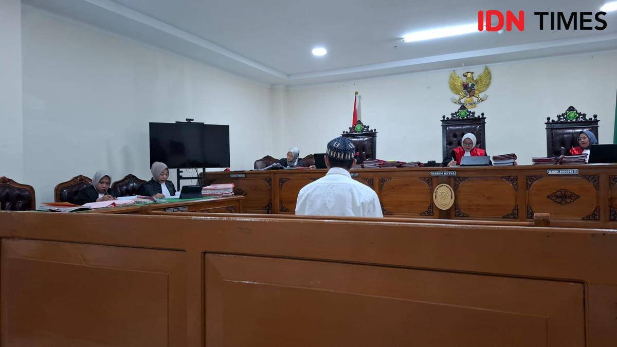 Sidang kasus pembunuhan perempuan di Gowa, Selasa (22/7/2025). IDN Times/Darsil Yahya