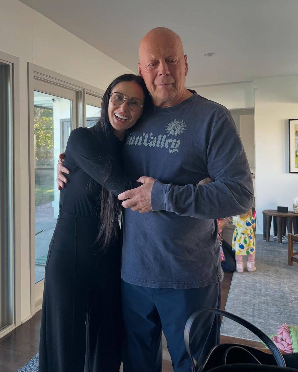 Bruce Willis (instagram.com/demimoore)