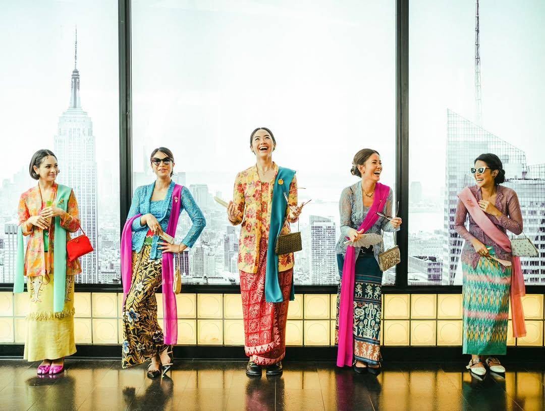 50 Ucapan Selamat Hari Kebaya Nasional 2025, yuk Berkebaya!