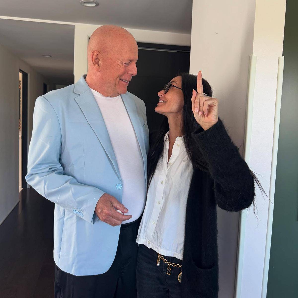 Bruce Willis (instagram.com/demimoore)