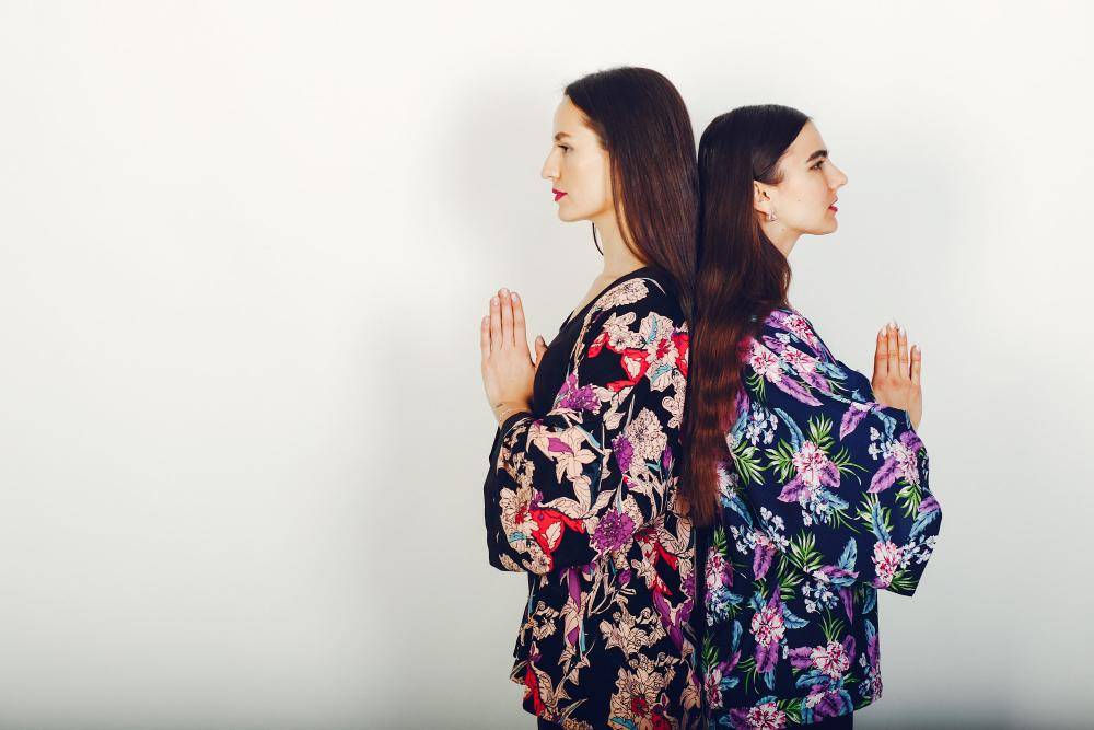 ilustrasi kimono outer (freepik.com/prostooleh)
