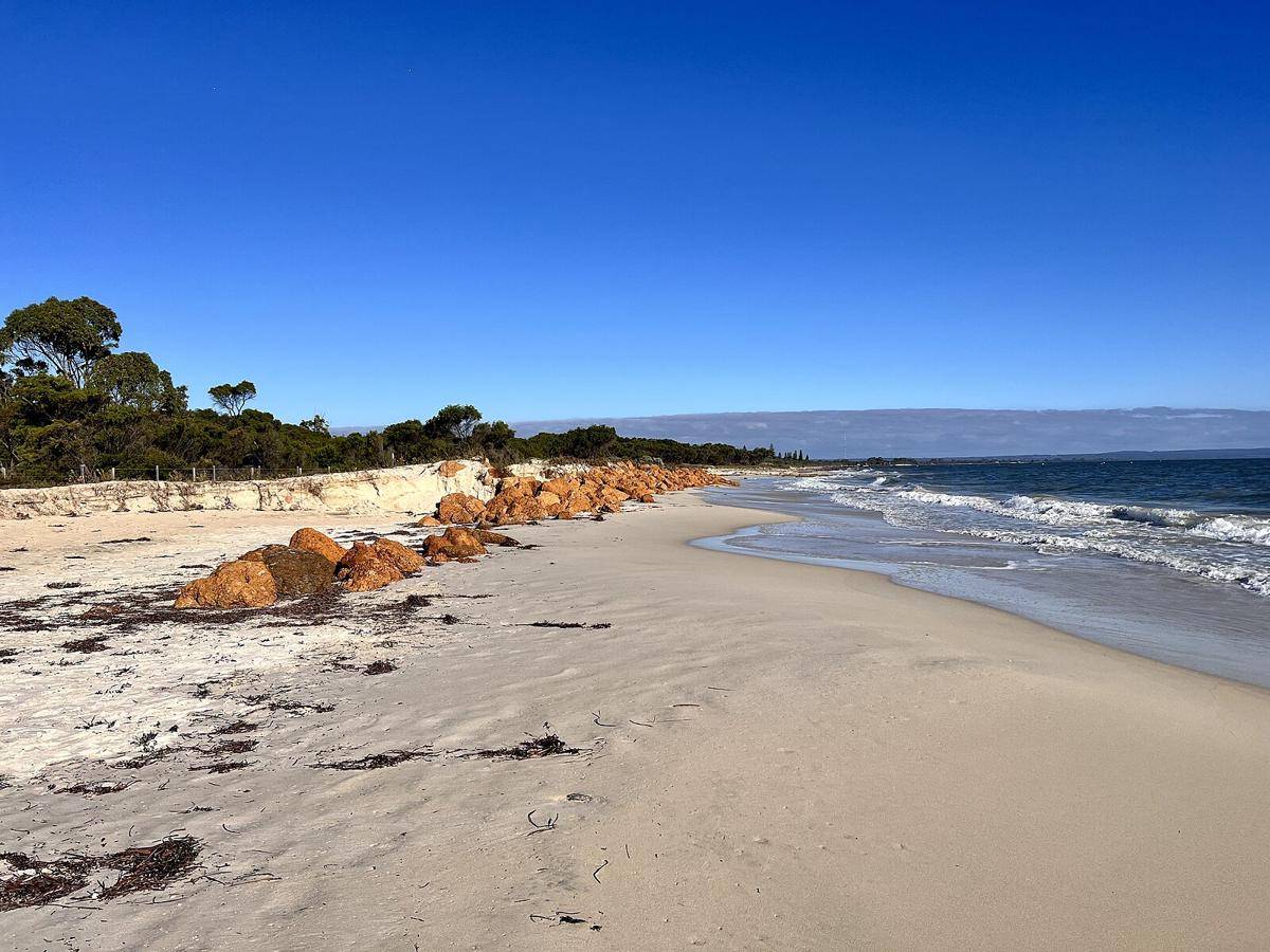 Broadwater, Geographe Bay, Australia Barat (commons.wikimedia.org/Kgbo)