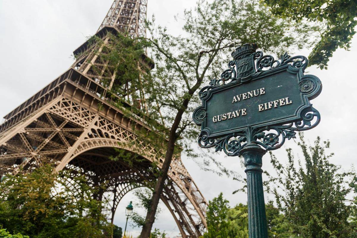 potret Eiffel Tower (pexels.com/Vlad Deep)