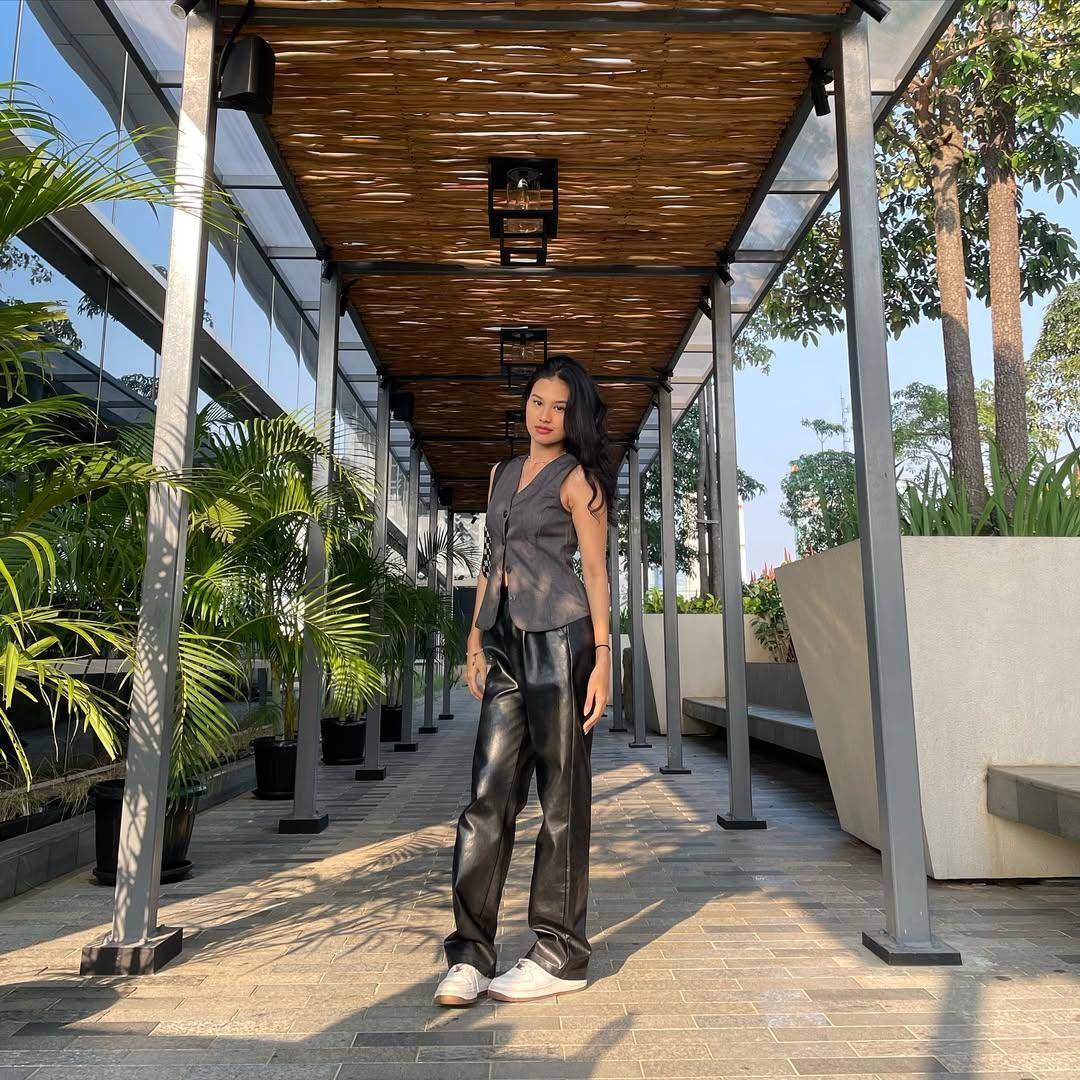 Alika Jantinia (instagram.com/alikajantiniac)