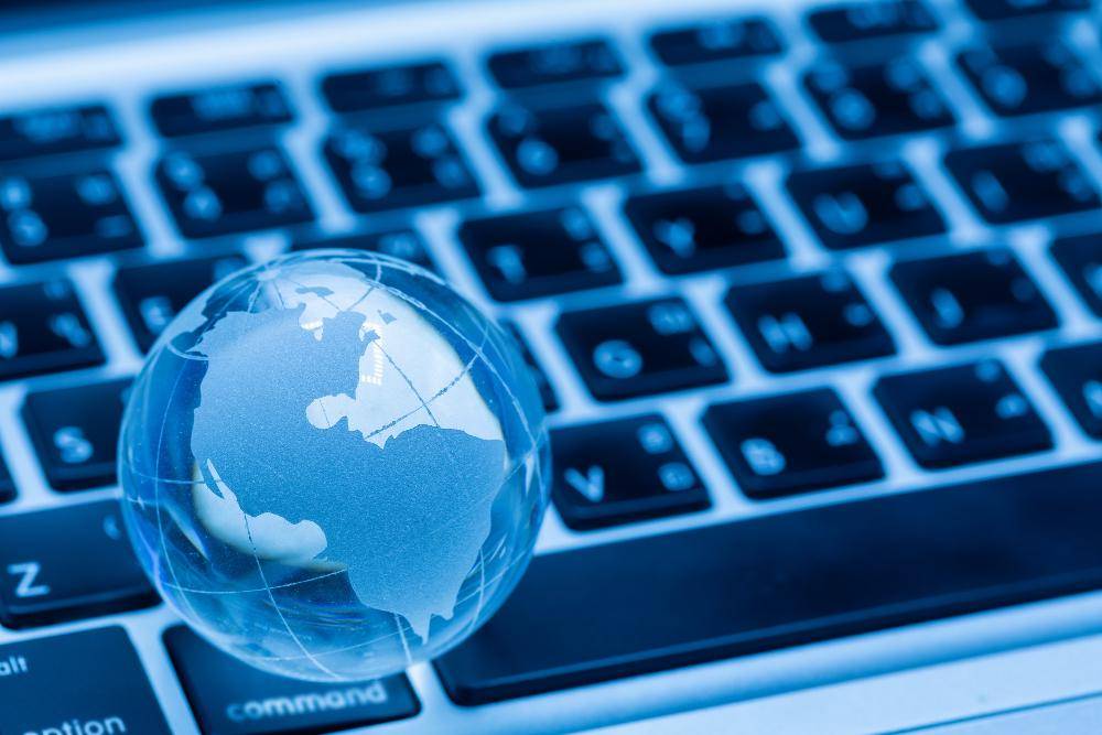 Ilustrasi World Wide Web (freepik.com/jcomp)