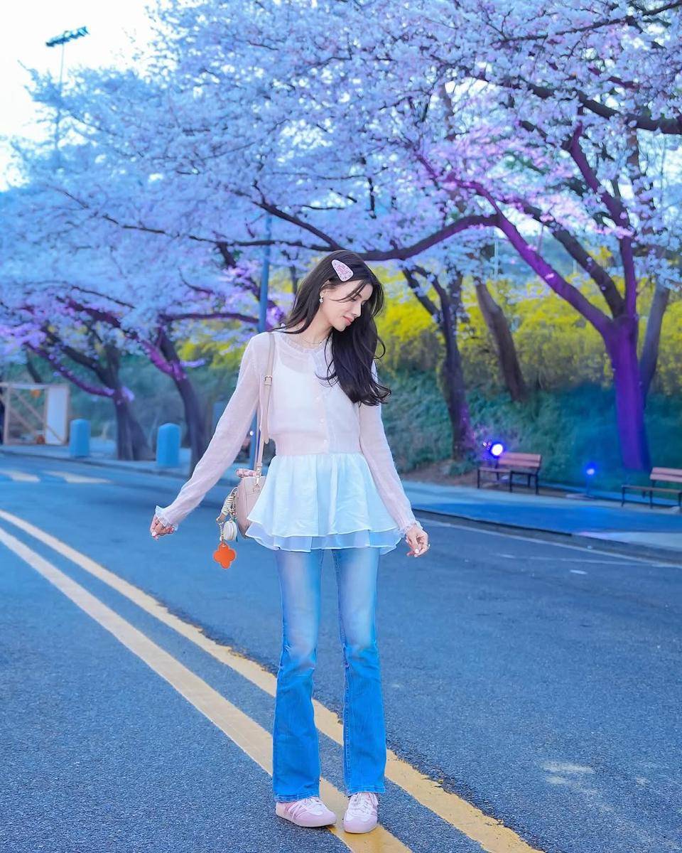 Sabrina Chairunnisa (instagram.com/sabrinachairunnisa_)