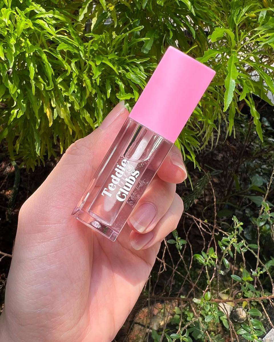 Teddy Club Clear Lip Gloss (instagram.com/teddyclubs)