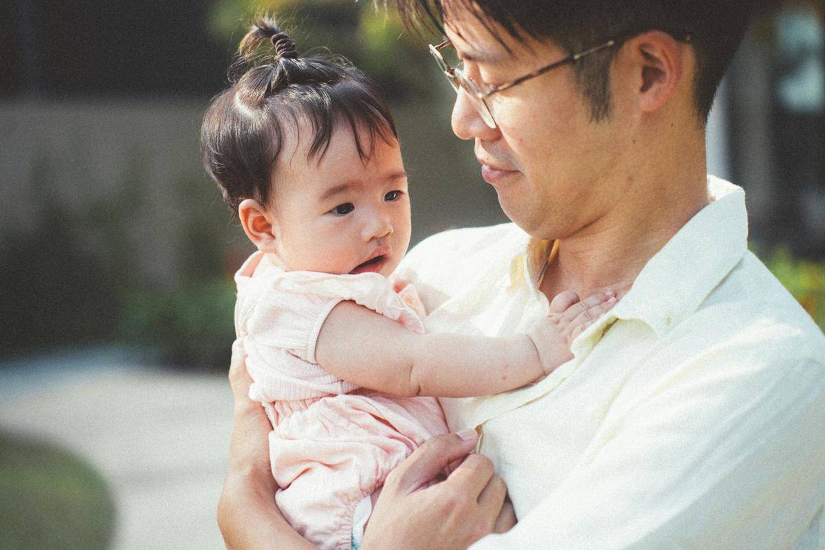 ilustrasi orang tua dan anak (unsplash.com/Hoi An Photographer)