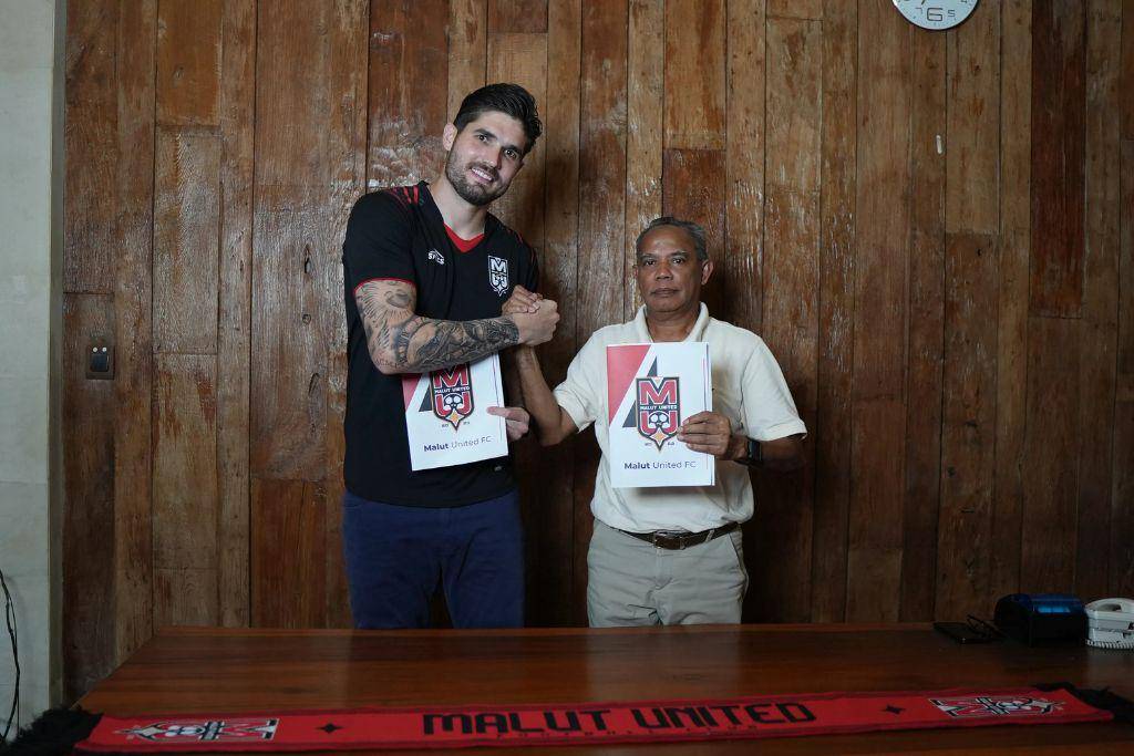 Foto perkenalan Alan Bernardon sebagai pemain baru Malut United di bursa transfer awal musim 2025/2026. (Dok. Ofisial Malut United)