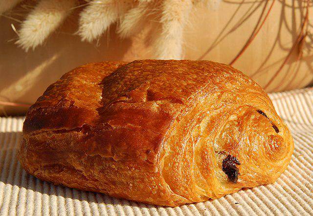 ilustrasi pain au chocolat (commons.wikimedia.org/Luc Viatour)