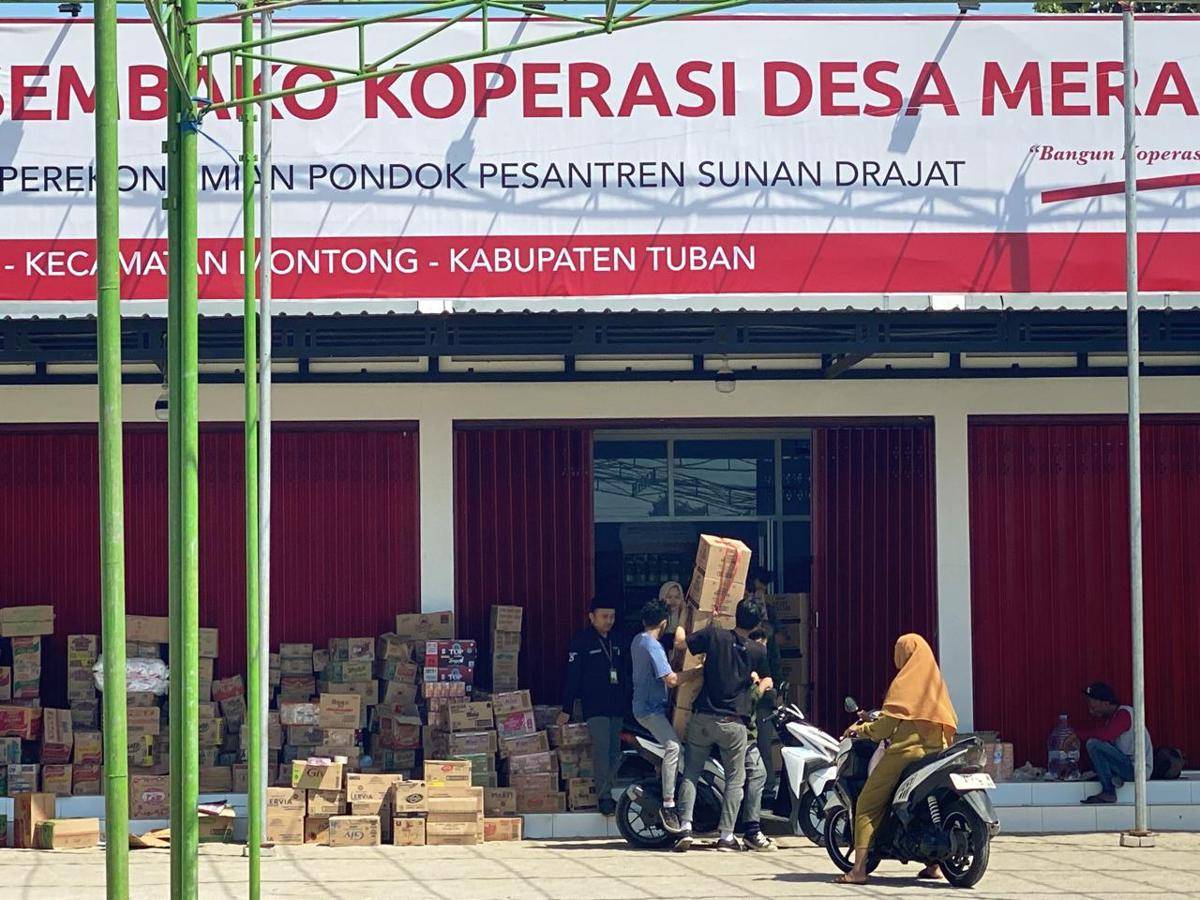 Sehari Diresmikan, Koperasi Merah Putih di Tuban Dibongkar