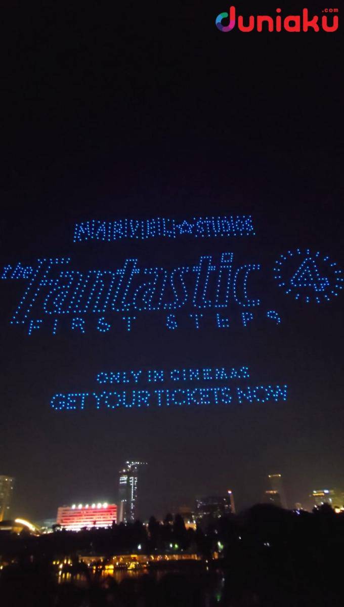 Fantastic Four drone show 01.jpg