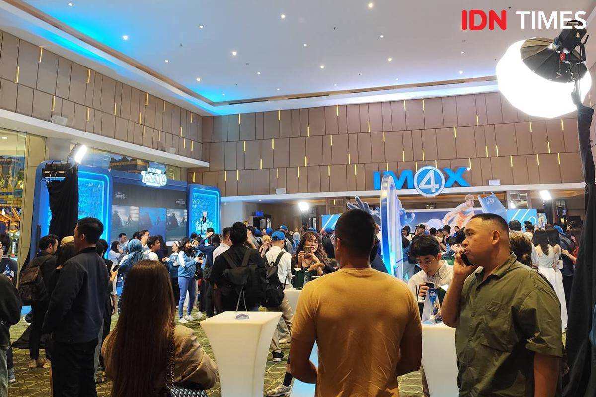 Tepuk tangan penonton penuhi studio di akhir film.jpg