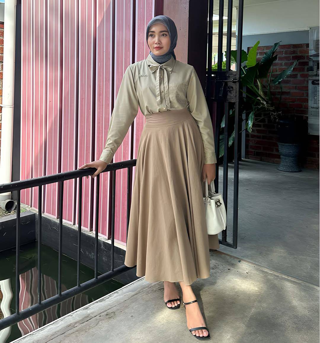 potret ide OOTD Elegan nuansa brown ala Dwi Bidari (instagram.com/dwibidari24)