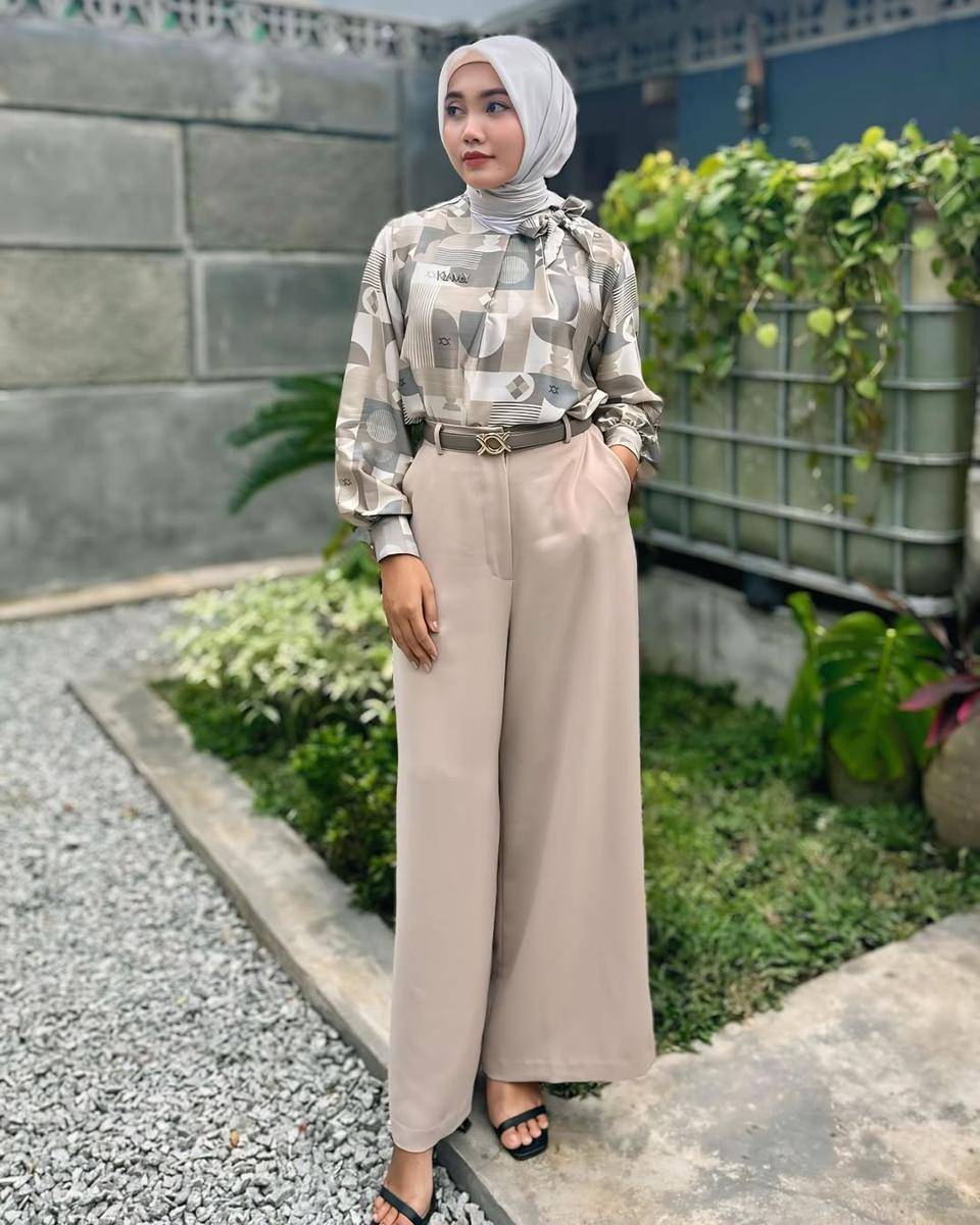 potret ide OOTD Elegan nuansa brown ala Dwi Bidari (instagram.com/dwibidari24)