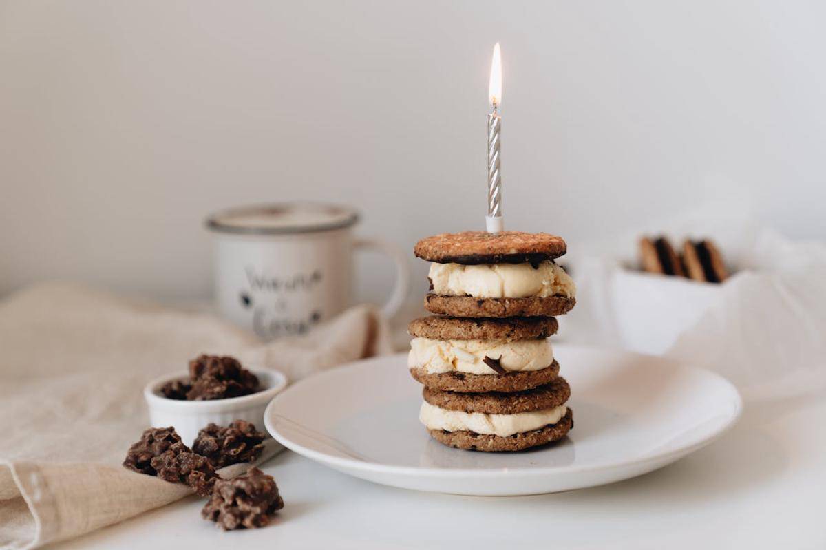 Ilustrasi ice cream sandwich (pexels.com/alleksana)