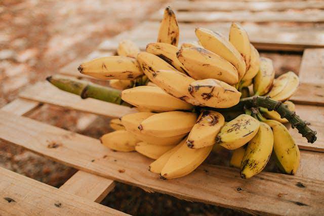 ilustrasi pisang (pexels.com/Luis Quintero)