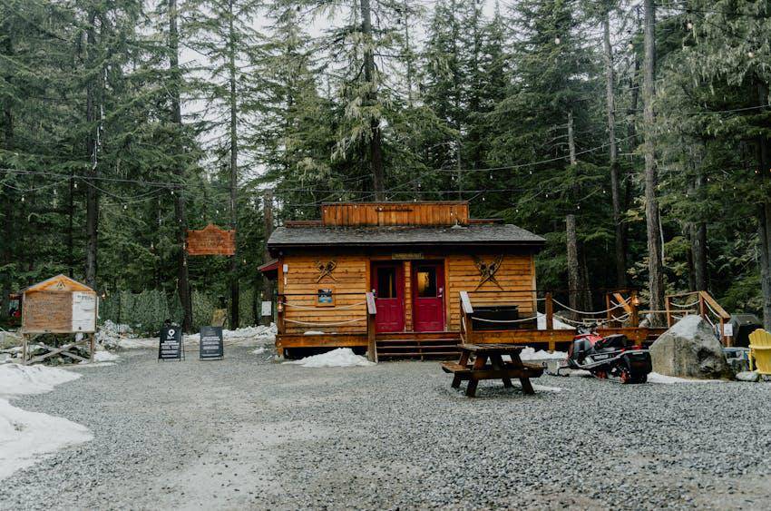 Potret basecamp gunung (pexels.com/Red Nguyen)