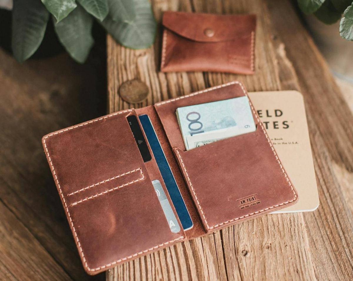 Ilustrasi dompet (www.pexels.com/Vlada Karpovich)