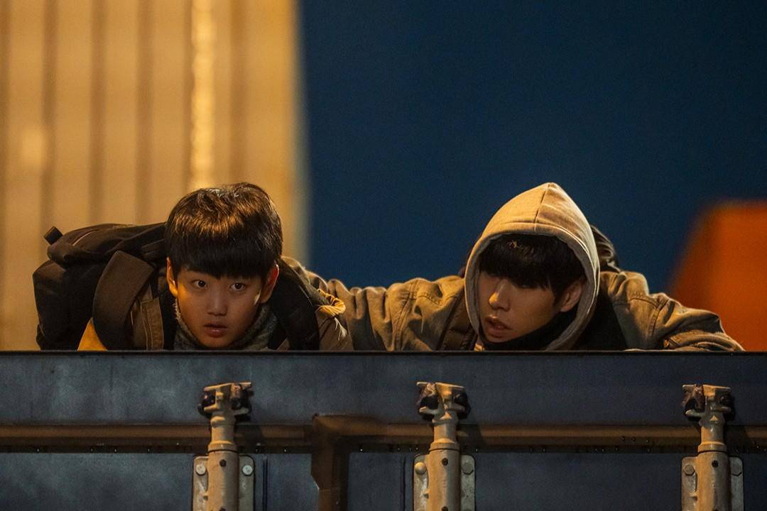 still cut drakor The Defects (instagram.com/channel.ena.d)