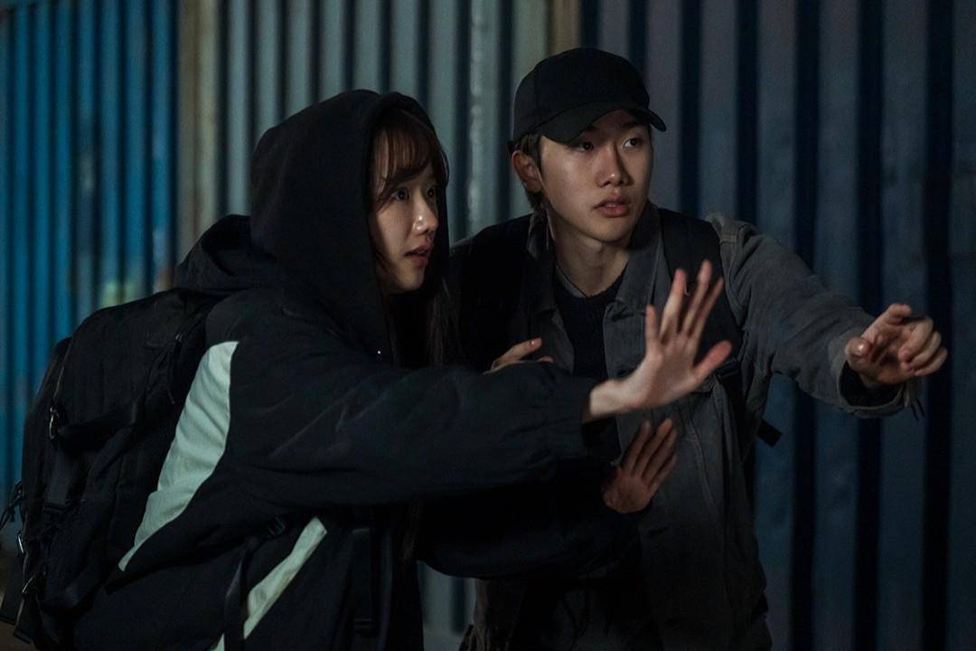 still cut drakor The Defects (instagram.com/channel.ena.d)