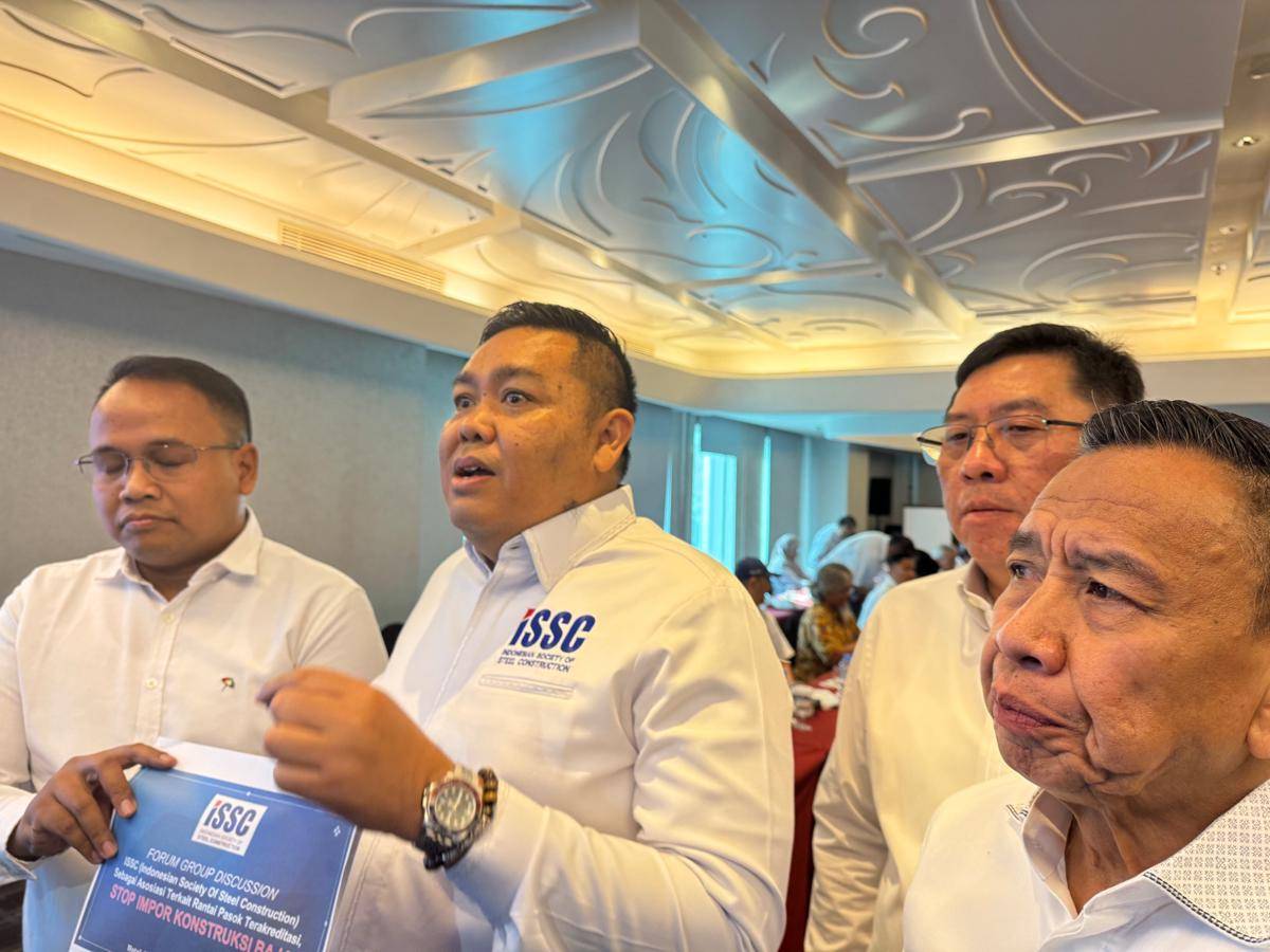 Digempur Produk Vietnam-China, Industri Baja Konstruksi Lokal Teriak!