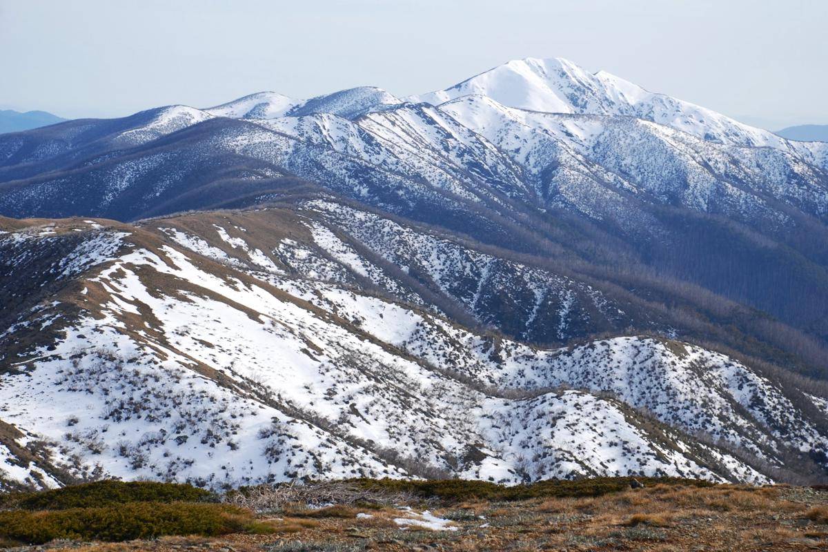 Gunung Feathertop dan Razorback, Pegunungan Alpen Australia, Victoria