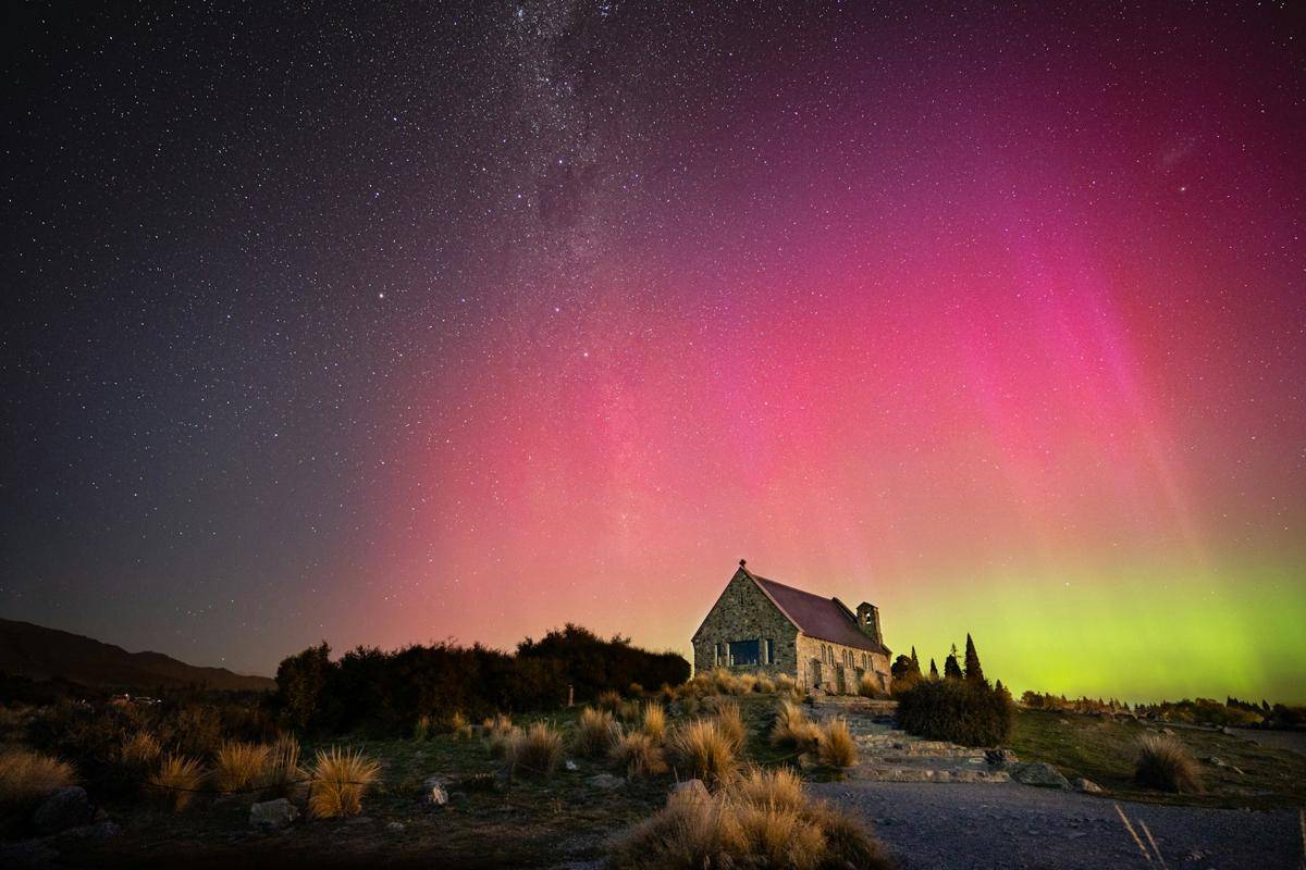 aurora australis di Danau Tekapo, Selandia Baru