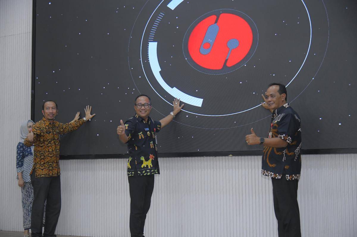 pemkot semarang, pengelolaan data, internet