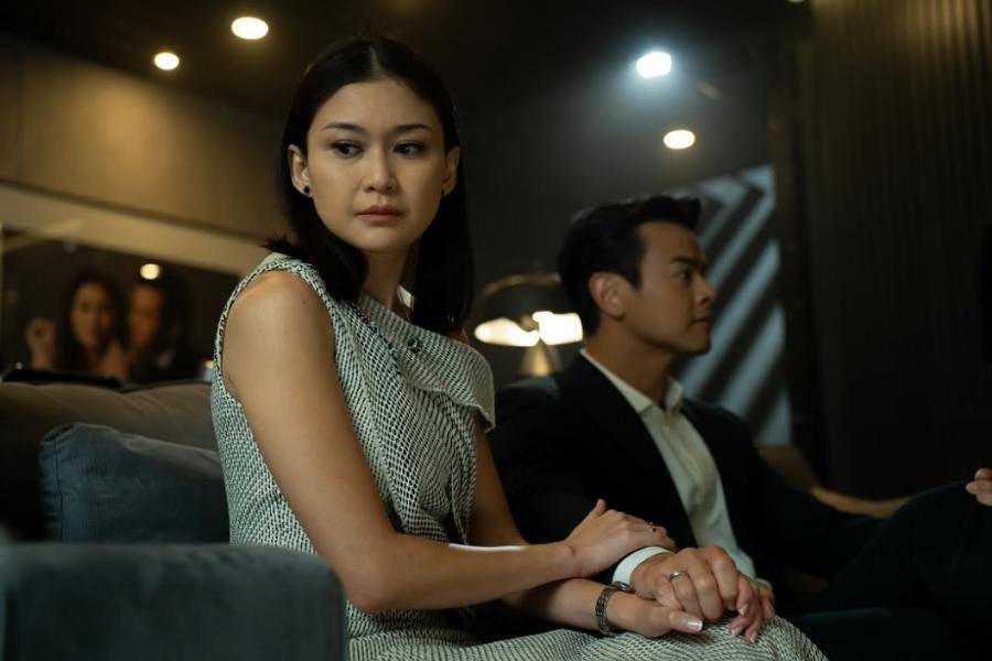 still cut film A Normal Woman (instagram.com/sodamachinefilms))