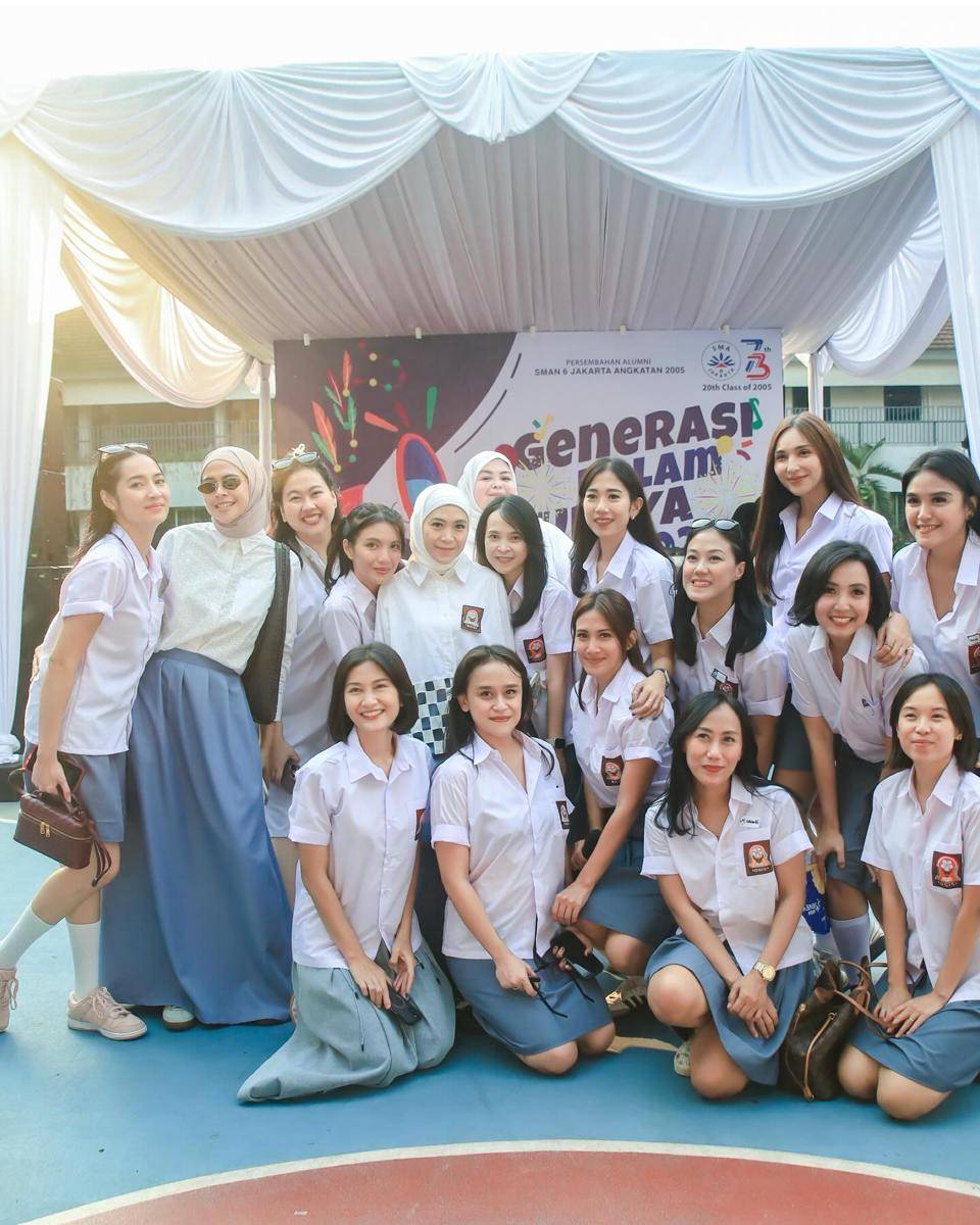 Dena Rachman Reuni SMA (Instagram.com/denarachman)