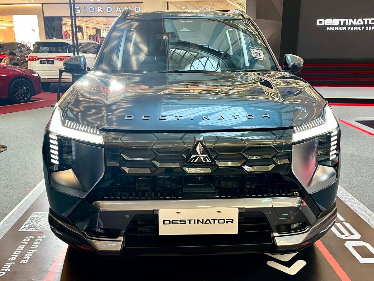 Mitsubishi destinator