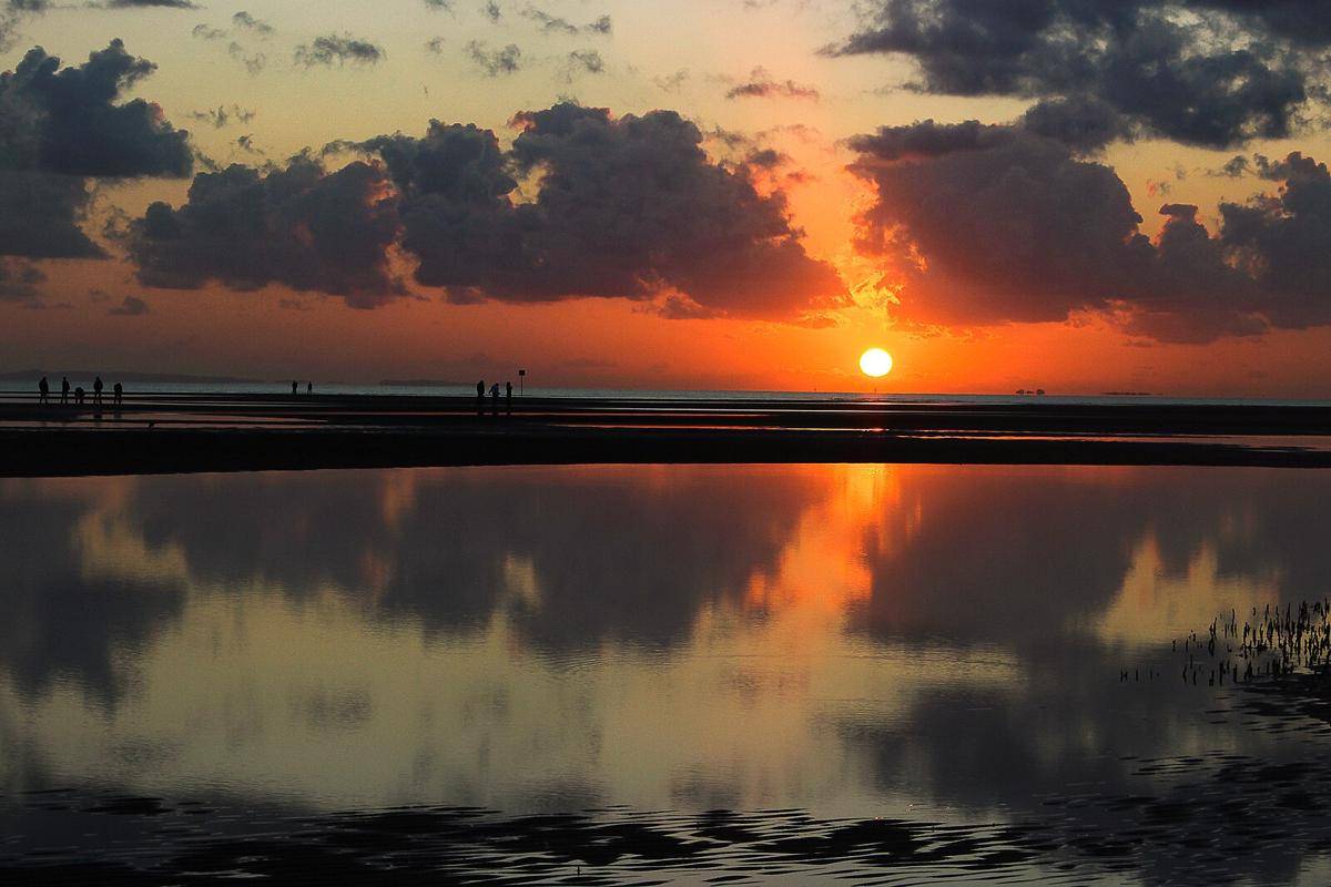 Nudgee_Beach_Sunrise.jpg