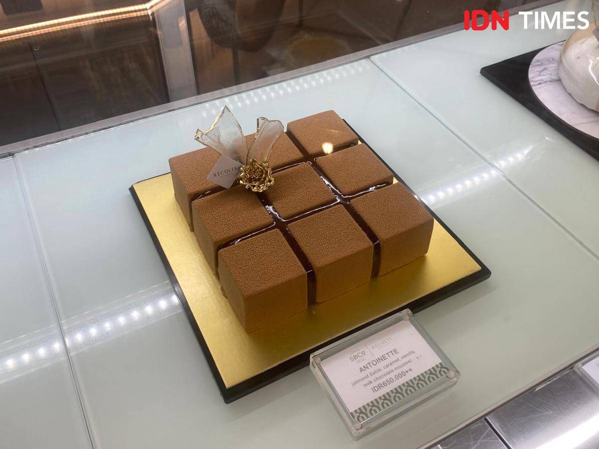 Potret mousse cake di SBCo JW Marriott Surabaya (IDN Times/Fina Wahibatun Nisa)