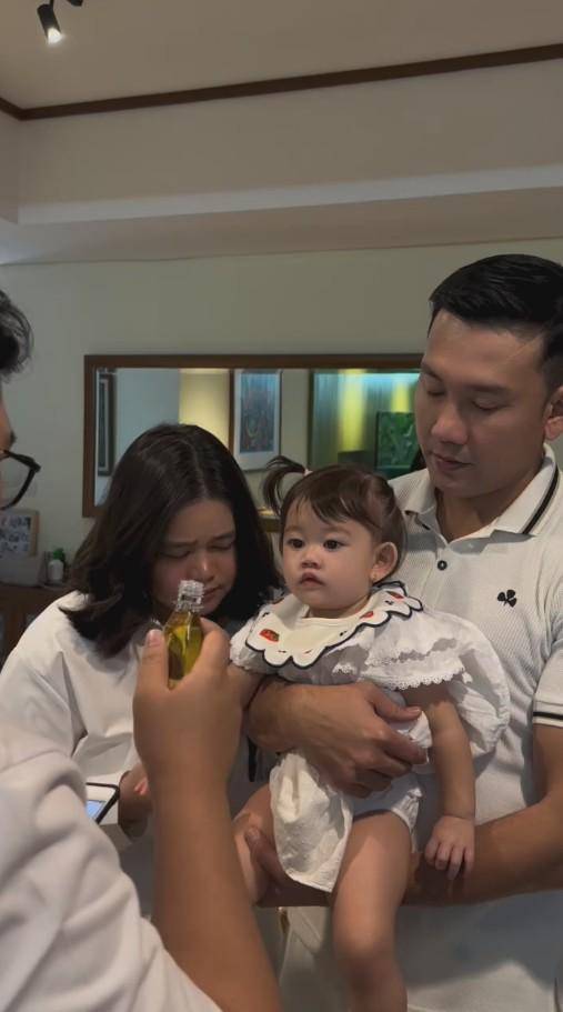 potret penyerahan anak Denny Sumargo (Instagram.com/oliviasumargo)