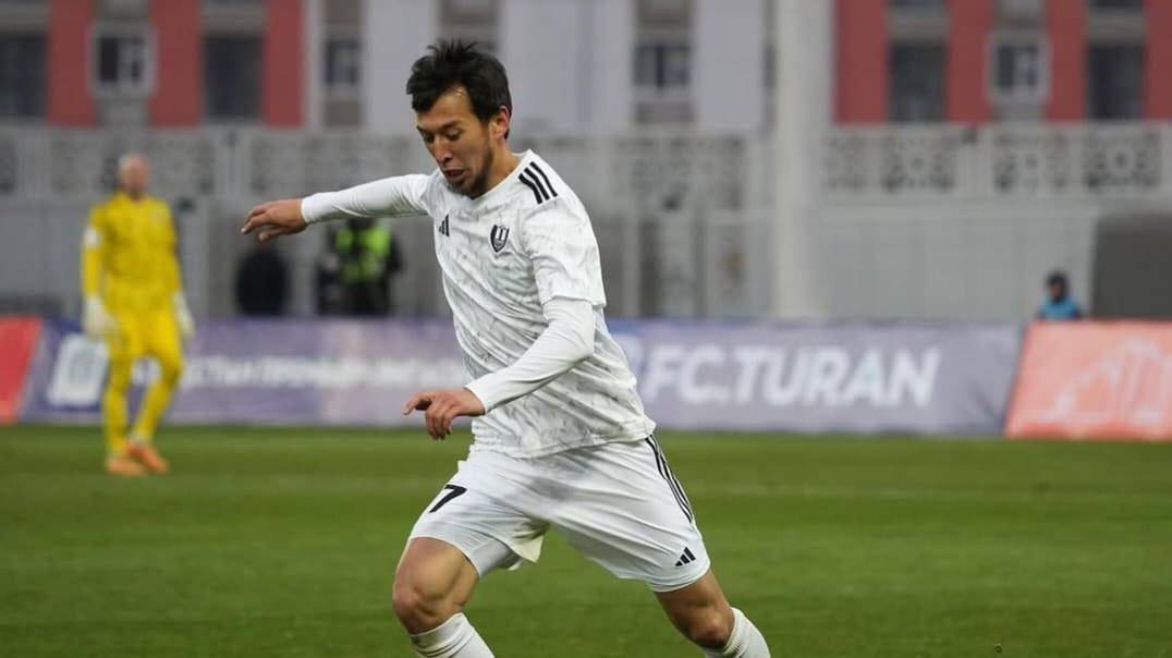 Khurshidbek Mukhtorov, pemain asal Uzbekistan yang bergabung ke Persik Kediri. IDN Times/ istimewa