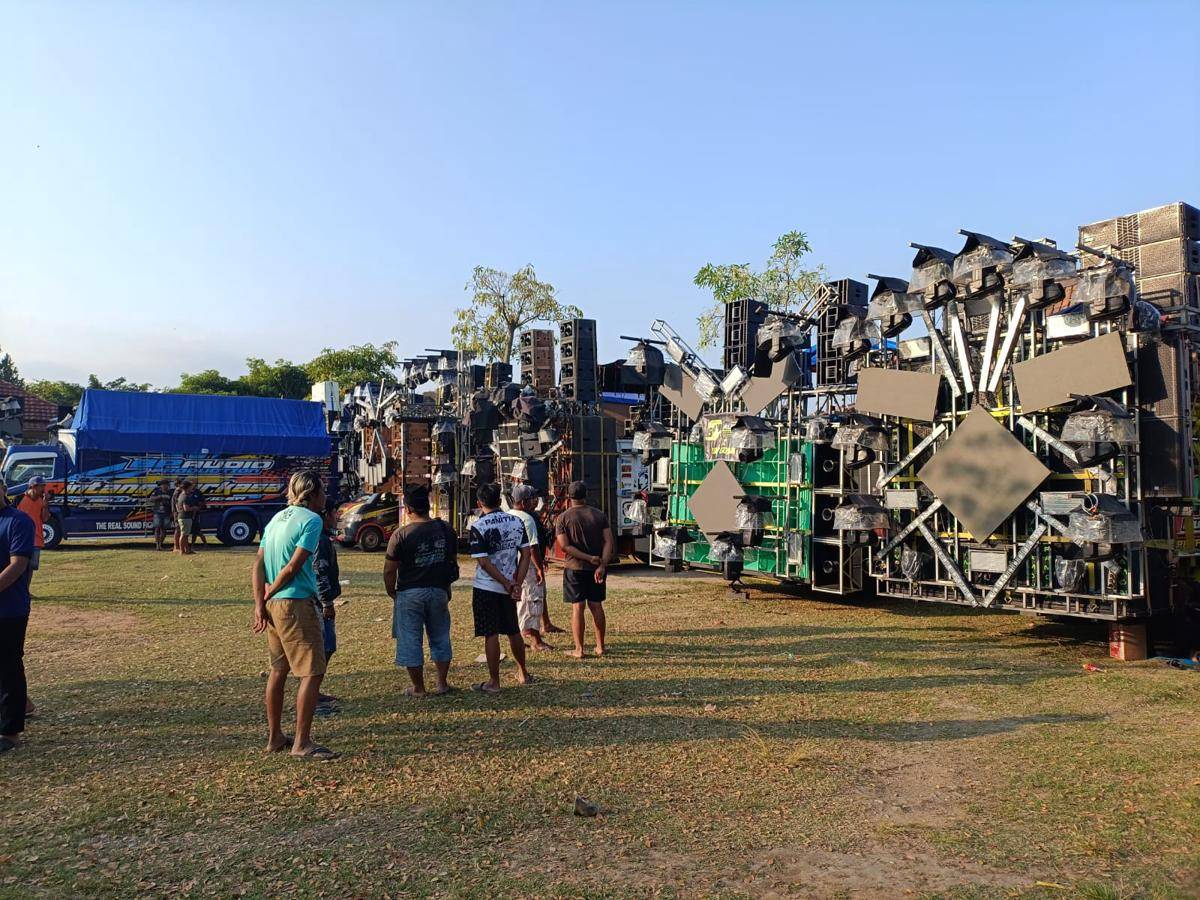 Peserta karnaval sound horeg di Tulungagung. IDN Times/ Bramanta Pamungkas